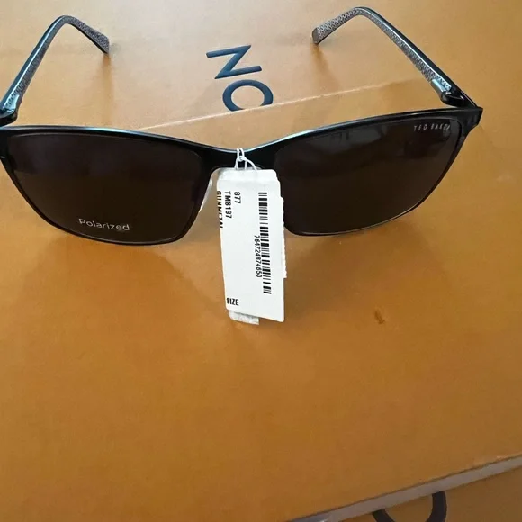Ted Baker Polarized Men’s Black Sunglasses. Brand new - Picture 2 of 16